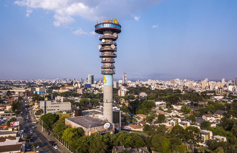 Torre Panorâmica permite vista panorâmica de 360º da capital paranaense. Foto: Daniel Castellano/SMCS