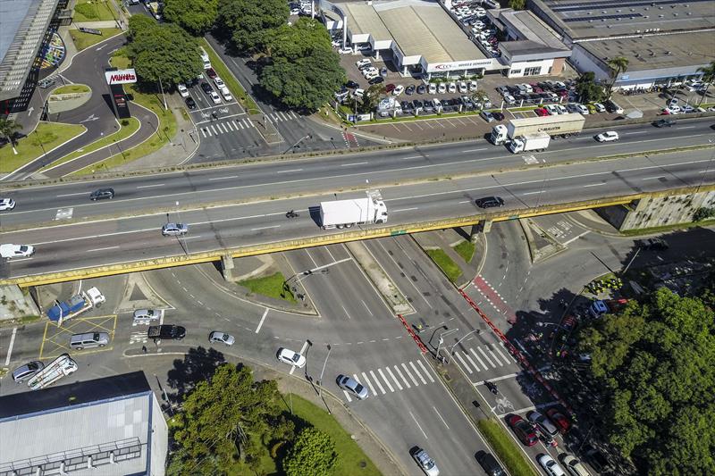 Início das mudanças no trânsito para as obras no Complexo Tarumã. Curitiba, 24/01/2023. Foto: José Fernando Ogura/SMCS.