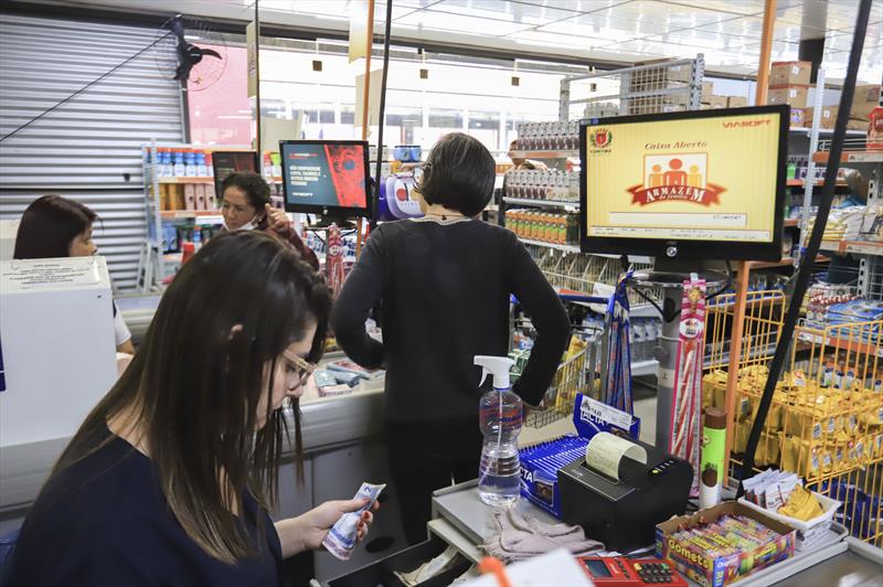Semana da Economia tem ingredientes para fazer pão de queijo